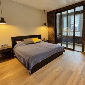 Продается 1-комнатная квартира, 44 м²
