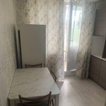 Продается 1-комнатная квартира, 39 м²