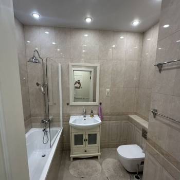 Сдается 2-х комнатная квартира, 60 м²