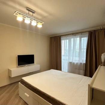Сдается 1-комнатная квартира, 37,5 м²