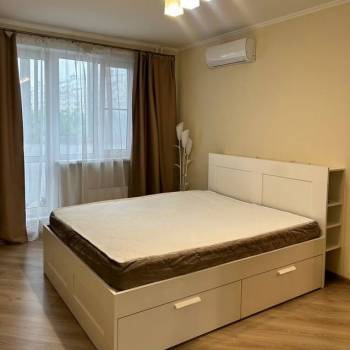 Сдается 1-комнатная квартира, 37,5 м²