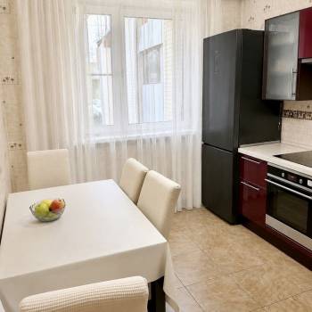 Продается Многокомнатная квартира, 79 м²