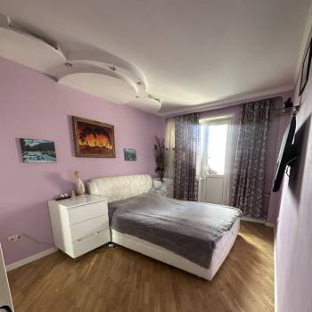 Сдается Комната, 77 м²