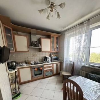 Сдается Комната, 77 м²