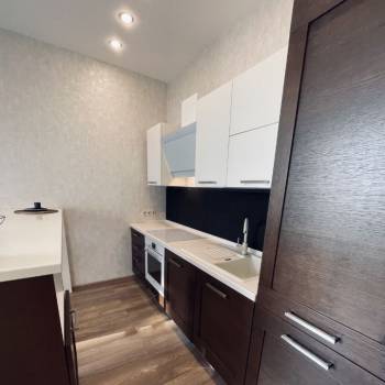 Продается 1-комнатная квартира, 35 м²