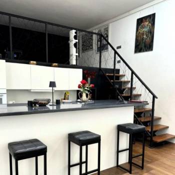 Сдается 2-х комнатная квартира, 103 м²