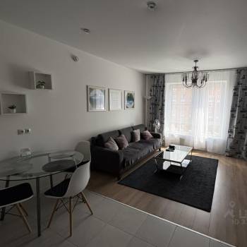 Продается 1-комнатная квартира, 41 м²