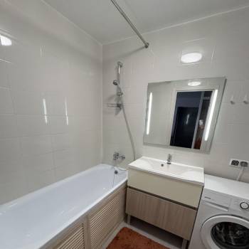 Продается 1-комнатная квартира, 41 м²