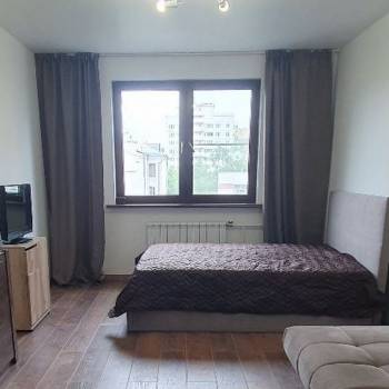 Сдается 1-комнатная квартира, 42 м²