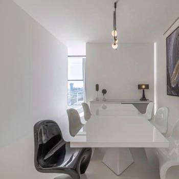 Продается 3-х комнатная квартира, 213,6 м²
