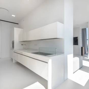 Продается 3-х комнатная квартира, 213,6 м²