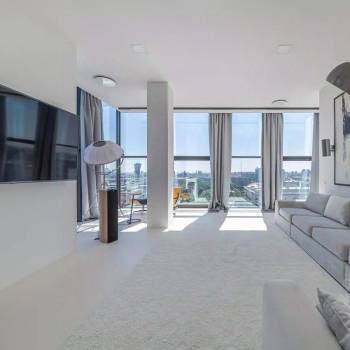 Продается 3-х комнатная квартира, 213,6 м²