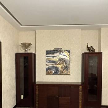 Сдается Многокомнатная квартира, 100 м²