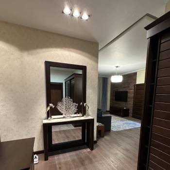 Сдается Многокомнатная квартира, 100 м²