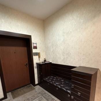 Сдается Многокомнатная квартира, 100 м²