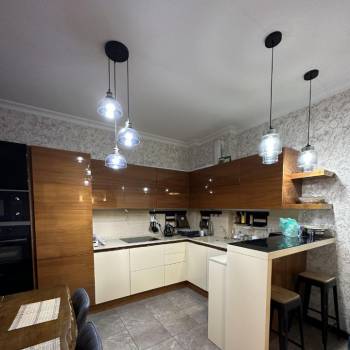 Сдается Многокомнатная квартира, 100 м²
