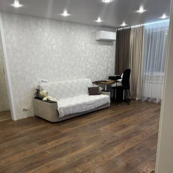 Продается Многокомнатная квартира, 96 м²