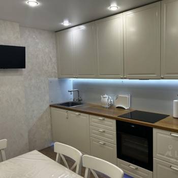 Продается Многокомнатная квартира, 96 м²