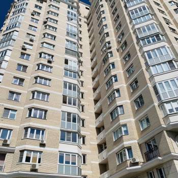 Сдается 1-комнатная квартира, 56 м²