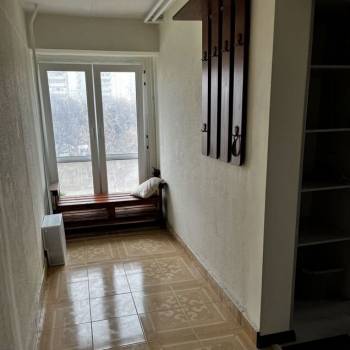 Продается 1-комнатная квартира, 37 м²