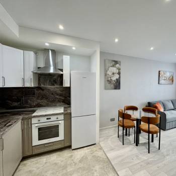 Сдается Многокомнатная квартира, 62 м²