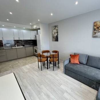 Сдается Многокомнатная квартира, 62 м²