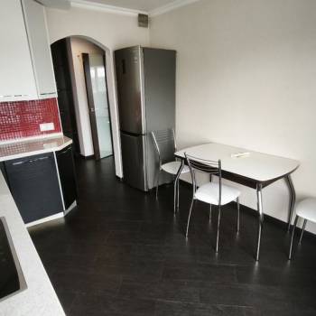 Сдается Многокомнатная квартира, 85 м²
