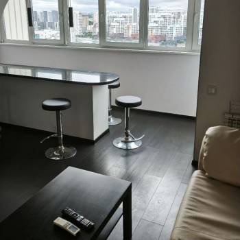 Сдается Многокомнатная квартира, 85 м²