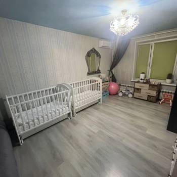 Продается 1-комнатная квартира, 35 м²