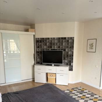 Сдается 1-комнатная квартира, 45,3 м²
