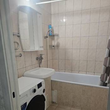 Сдается 2-х комнатная квартира, 60 м²