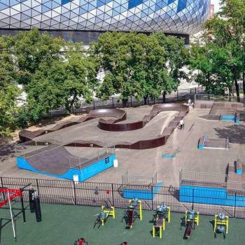Сдается 2-х комнатная квартира, 75,9 м²