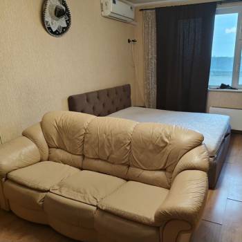 Сдается 1-комнатная квартира, 38 м²