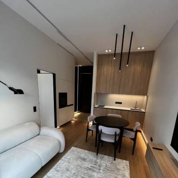 Продается 1-комнатная квартира, 40 м²