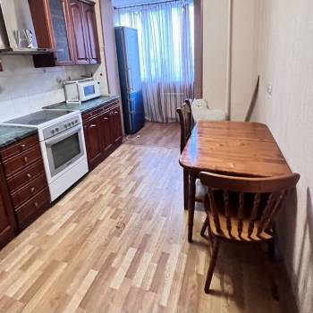 Сдается 2-х комнатная квартира, 60 м²