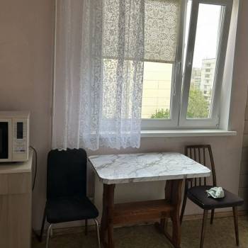 Сдается 1-комнатная квартира, 38 м²