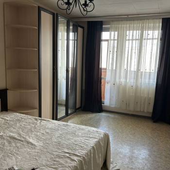 Сдается 1-комнатная квартира, 38 м²