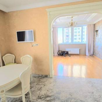 Продается 3-х комнатная квартира, 103 м²