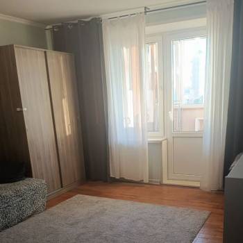 Сдается 1-комнатная квартира, 35 м²