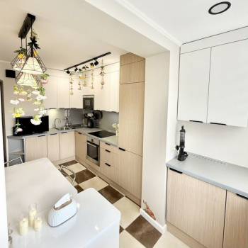 Продается 2-х комнатная квартира, 54 м²
