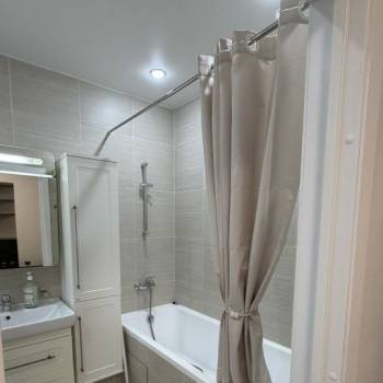 Сдается 1-комнатная квартира, 54,4 м²