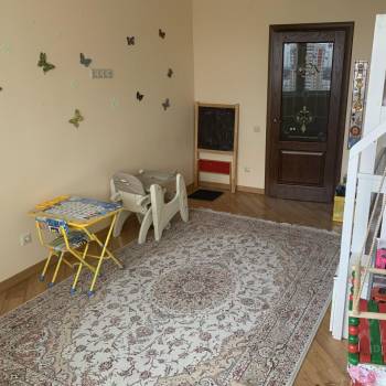 Продается Многокомнатная квартира, 104 м²