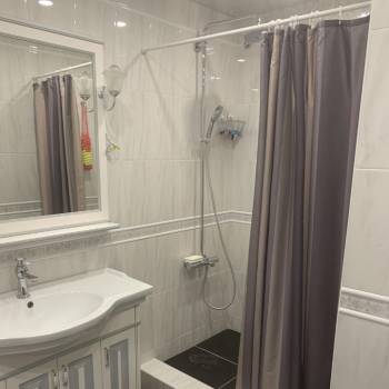 Продается Многокомнатная квартира, 104 м²