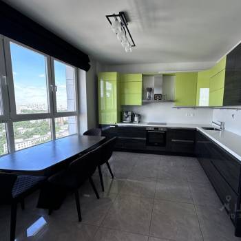 Продается Многокомнатная квартира, 109 м²
