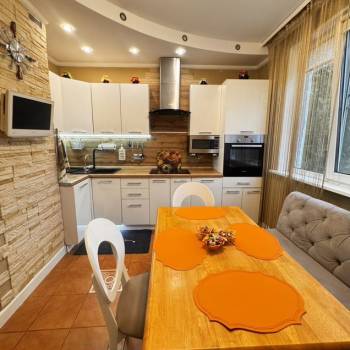 Сдается Многокомнатная квартира, 74,6 м²