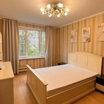Сдается Многокомнатная квартира, 60 м²