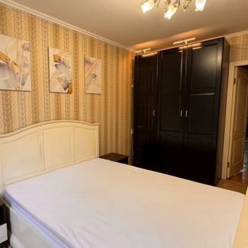 Сдается Многокомнатная квартира, 60 м²