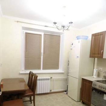 Продается 1-комнатная квартира, 40 м²