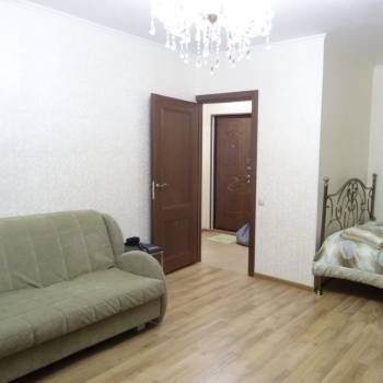 Продается 1-комнатная квартира, 40 м²