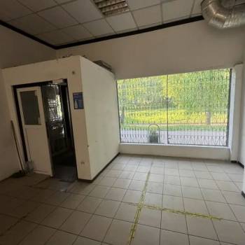 Сдается Нежилое помещение, 100 м²